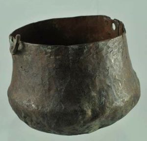 A crude, homemade cooking vessel from New France. Musée Canadien de l'Histoire